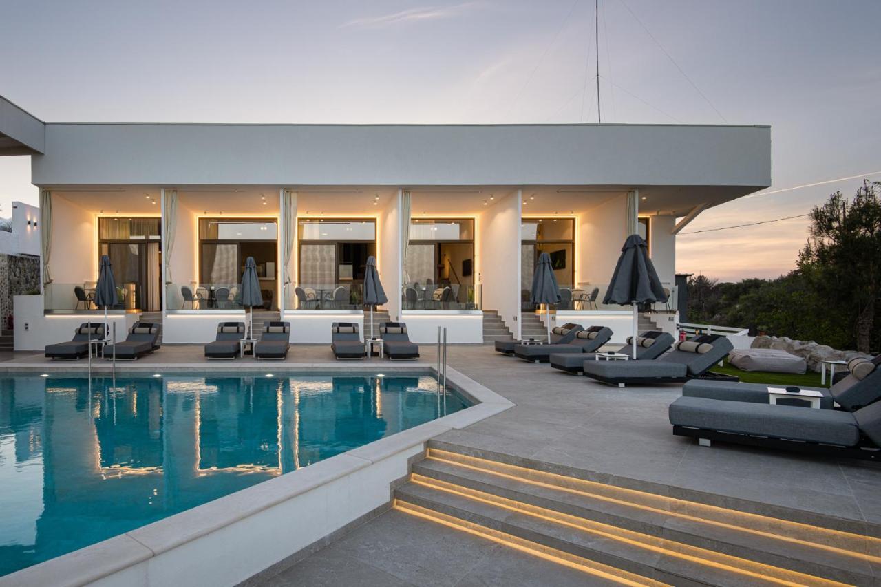 Akrotiri Olympus Luxury Suites - Adults Only Плака Литохору Екстериор снимка