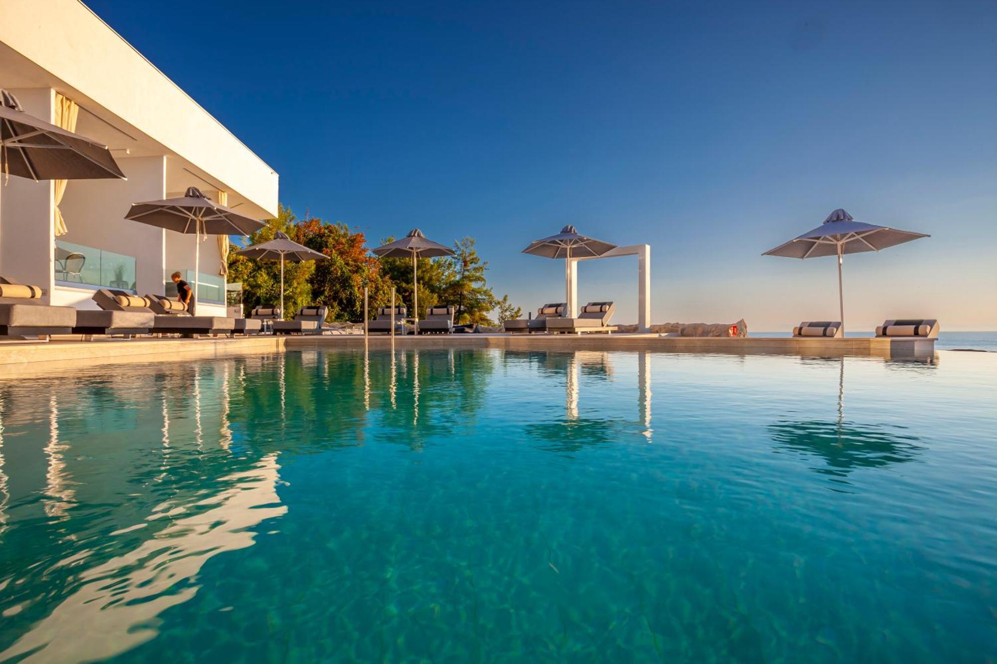 Akrotiri Olympus Luxury Suites - Adults Only Плака Литохору Екстериор снимка