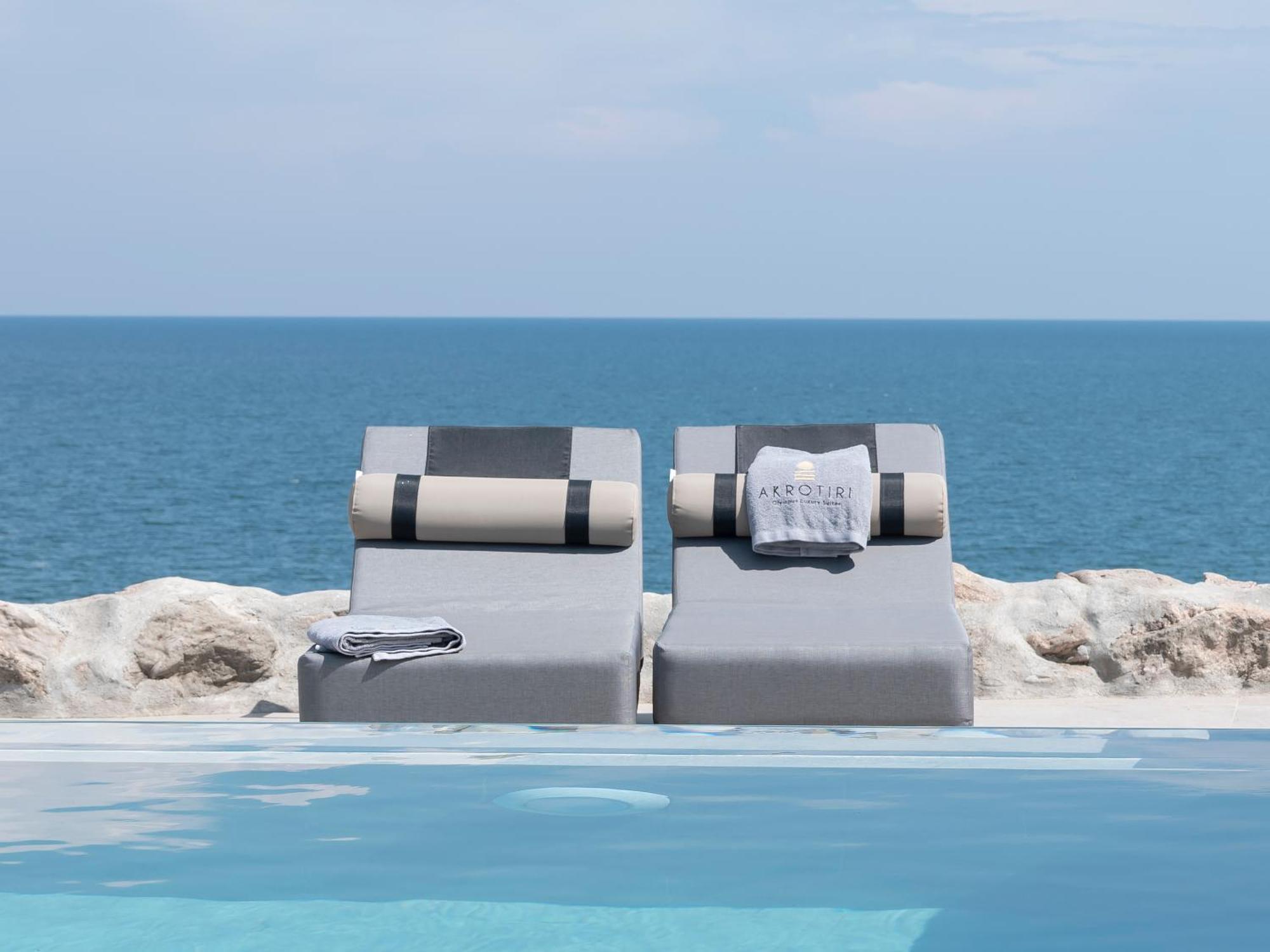 Akrotiri Olympus Luxury Suites - Adults Only Плака Литохору Екстериор снимка